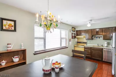 575 Grove St #F3, Clifton, NJ 07013 - Photo 12