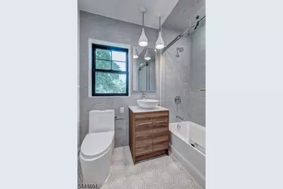 35 Sheridan Ave, West Orange Township, NJ 07052 - Photo 20