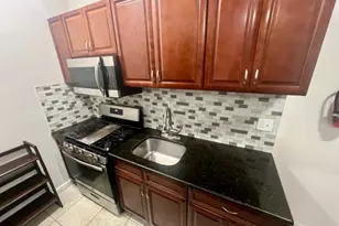 110 Peabody Pl, Newark, NJ 07104 - Photo 6