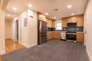 375 Broad St, Carlstadt, NJ 07072 - Photo 10
