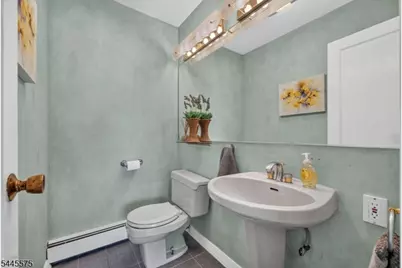 181 Livingston St, Clifton, NJ 07013 - Photo 20
