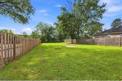 33 Willow Ave, Woodbridge Township, NJ 08830 - Photo 16
