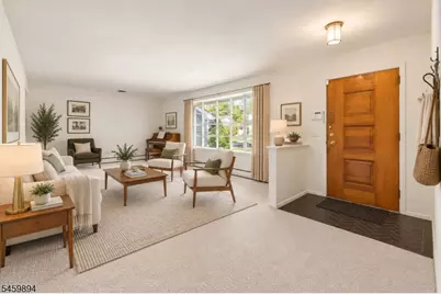 220 Walnut St, Livingston, NJ 07039 - Photo 4