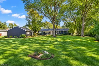 220 Walnut St, Livingston, NJ 07039 - Photo 20