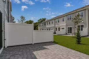 25 Chapel Ln, Wall Twp., NJ 07753 - Photo 22