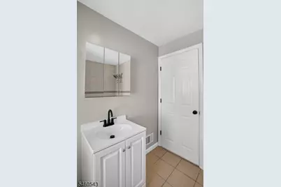 23 Leo Pl, Newark, NJ 07108 - Photo 38