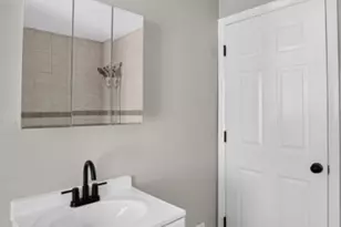 23 Leo Pl, Newark, NJ 07108 - Photo 38