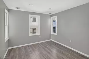 23 Leo Pl, Newark, NJ 07108 - Photo 28