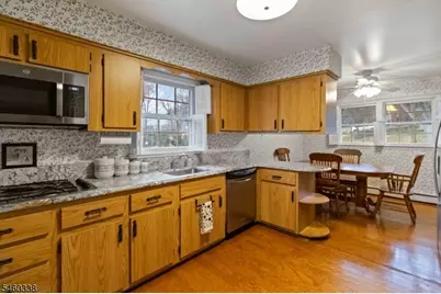 77 Sun Valley Way, Morris Plains, NJ 07950 - Photo 16