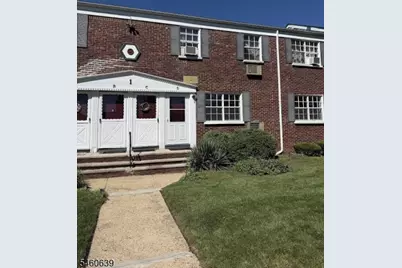 1D Colfax Mnr #D, Roselle Park, NJ 07204 - Photo 2