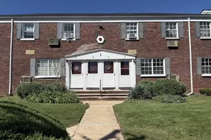 1D Colfax Manor, Roselle Park, NJ 07204 - Photo 1