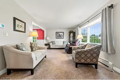 11 Mary Pl, Pequannock Township, NJ 07440 - Photo 4