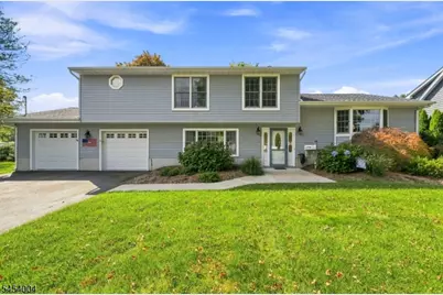 11 Mary Pl, Pequannock Township, NJ 07440 - Photo 2