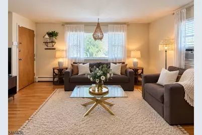 101-1 No Beverwyck Rd #1, Parsippany, NJ 07034 - Photo 2