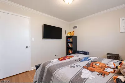 35 Bender Dr #1, Clifton, NJ 07013 - Photo 24