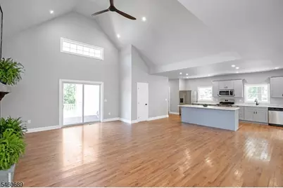 81 Belview Rd, Lopatcong Township, NJ 08865 - Photo 10