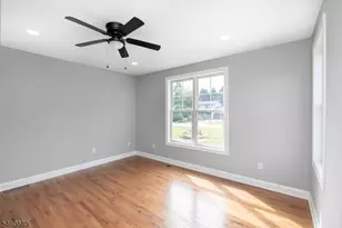 81 Belview Rd, Lopatcong Township, NJ 08865 - Photo 18