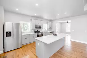 81 Belview Rd, Lopatcong Township, NJ 08865 - Photo 14