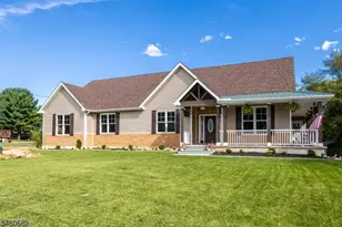 81 Belview Rd, Lopatcong Township, NJ 08865 - Photo 6
