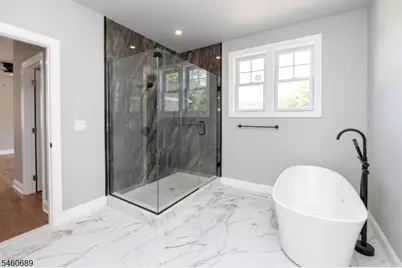 81 Belview Rd, Lopatcong Township, NJ 08865 - Photo 26