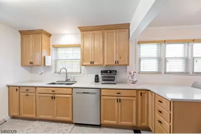 2375 Whittier Ave, Scotch Plains Township, NJ 07076 - Photo 24