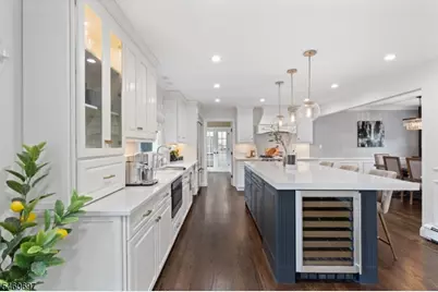 15 Almroth Dr, Wayne, NJ 07470 - Photo 16