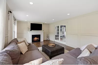 15 Almroth Dr, Wayne, NJ 07470 - Photo 4