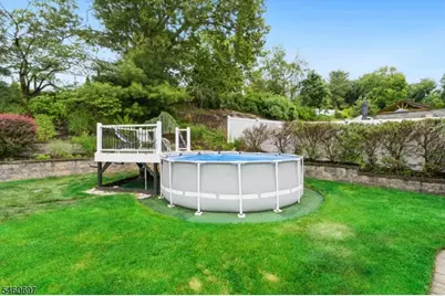 15 Almroth Dr, Wayne, NJ 07470 - Photo 46