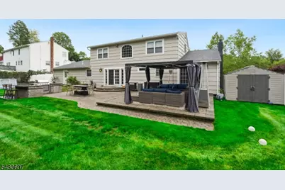 15 Almroth Dr, Wayne, NJ 07470 - Photo 42