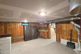 76 Baldwin Pl, Belleville, NJ 07109 - Photo 14