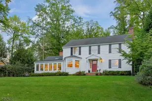 139 Mountainview Dr, Mountainside, NJ 07092 - Photo 2