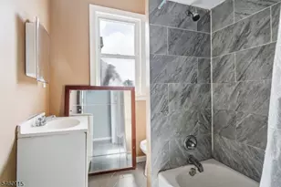 1053 Sanford Ave, Irvington, NJ 07111 - Photo 22