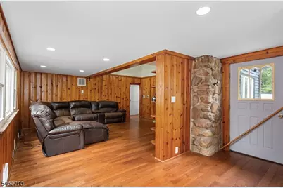 10 Cayuga Trl, Wayne, NJ 07470 - Photo 12