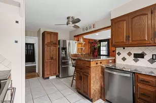 10 Cayuga Trail, Wayne, NJ 07470 - Photo 6