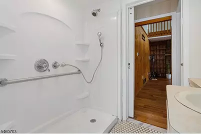 10 Cayuga Trl, Wayne, NJ 07470 - Photo 16