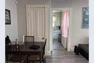 34 Cumberland Ave, Trenton, NJ 08618 - Photo 6