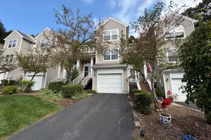 67 Woodmont Dr, Randolph Township, NJ 07869 - Photo 1