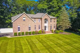 3 Kevin Dr, Mount Olive, NJ 07836 - Photo 2