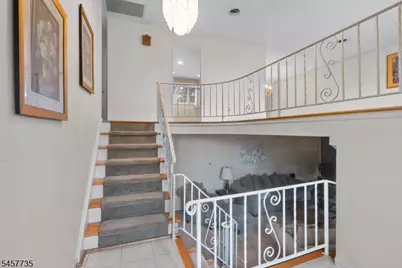 2 Tanglewood Dr, East Hanover Township, NJ 07936 - Photo 2