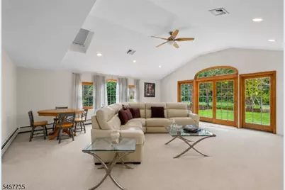 2 Tanglewood Dr, East Hanover Township, NJ 07936 - Photo 20