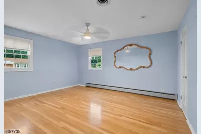 2 Tanglewood Dr, East Hanover Township, NJ 07936 - Photo 10
