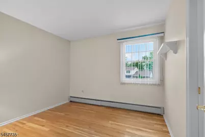2 Tanglewood Dr, East Hanover Township, NJ 07936 - Photo 14