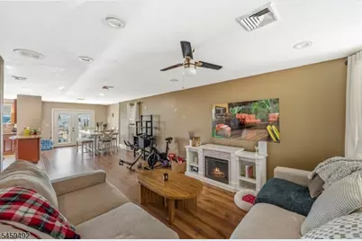56 Brighton Ave Aka54, Kearny, NJ 07032 - Photo 4