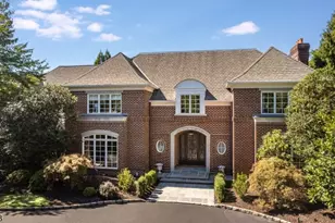 14 Grasmere Ct, Livingston, NJ 07039 - Photo 2