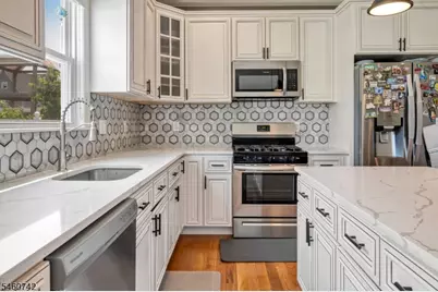 75 Bowlby St, Dover, NJ 07801 - Photo 14