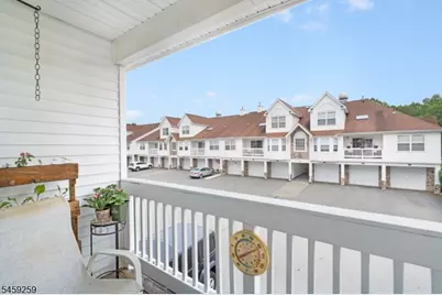 72 Whisper Way E, Roxbury Township, NJ 07852 - Photo 22