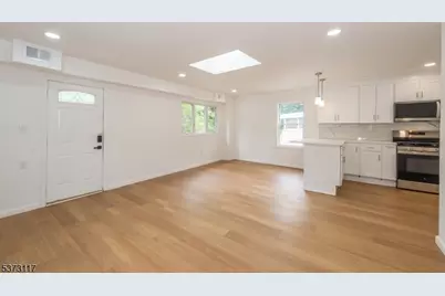 73 Clinton Pl #2, Hackensack, NJ 07601 - Photo 4
