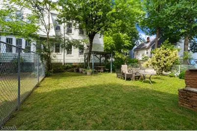 239 17th Ave, Paterson, NJ 07504 - Photo 24