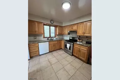 900 S Park Ave, Linden, NJ 07036 - Photo 4