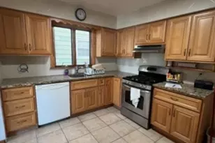 900 S Park Ave, Linden, NJ 07036 - Photo 4
